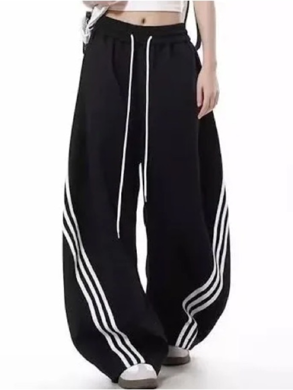 New! Floo Black & White Barrel Sweatpants Size Small - Picture 2 of 9